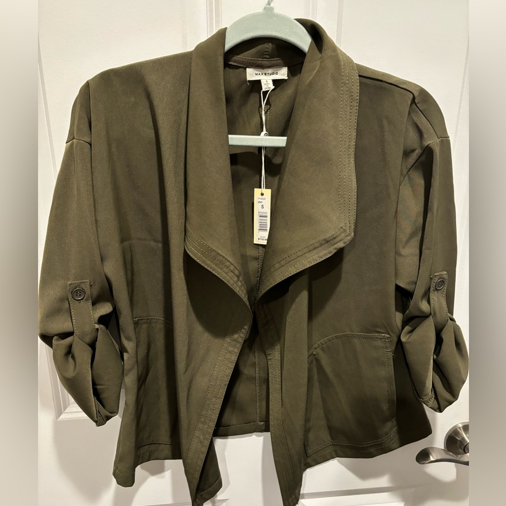 NWT Max Studio Fashion Jacket in size Small, color army (green)